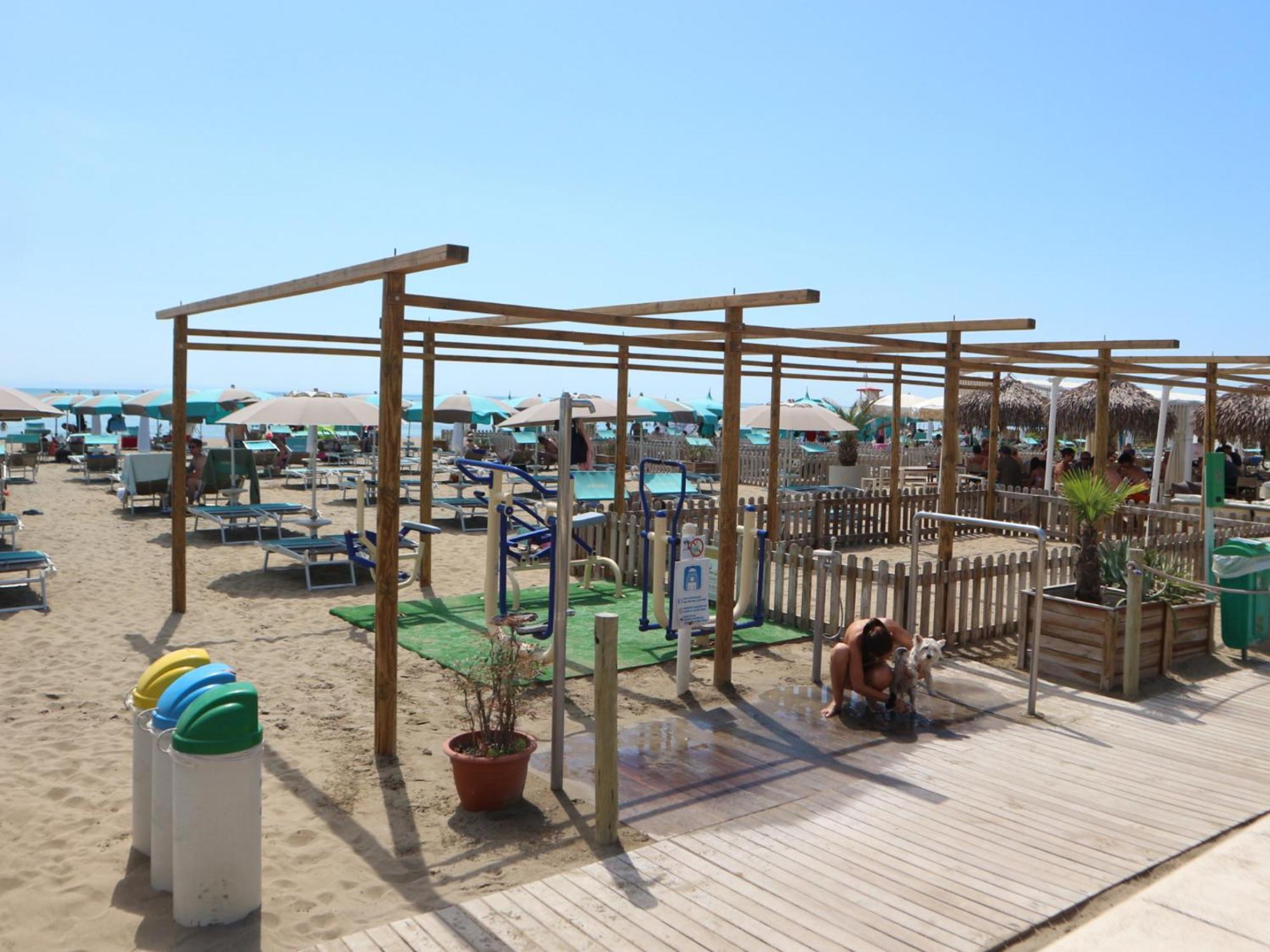 Levante Lignano Sabbiadoro Exteriör bild