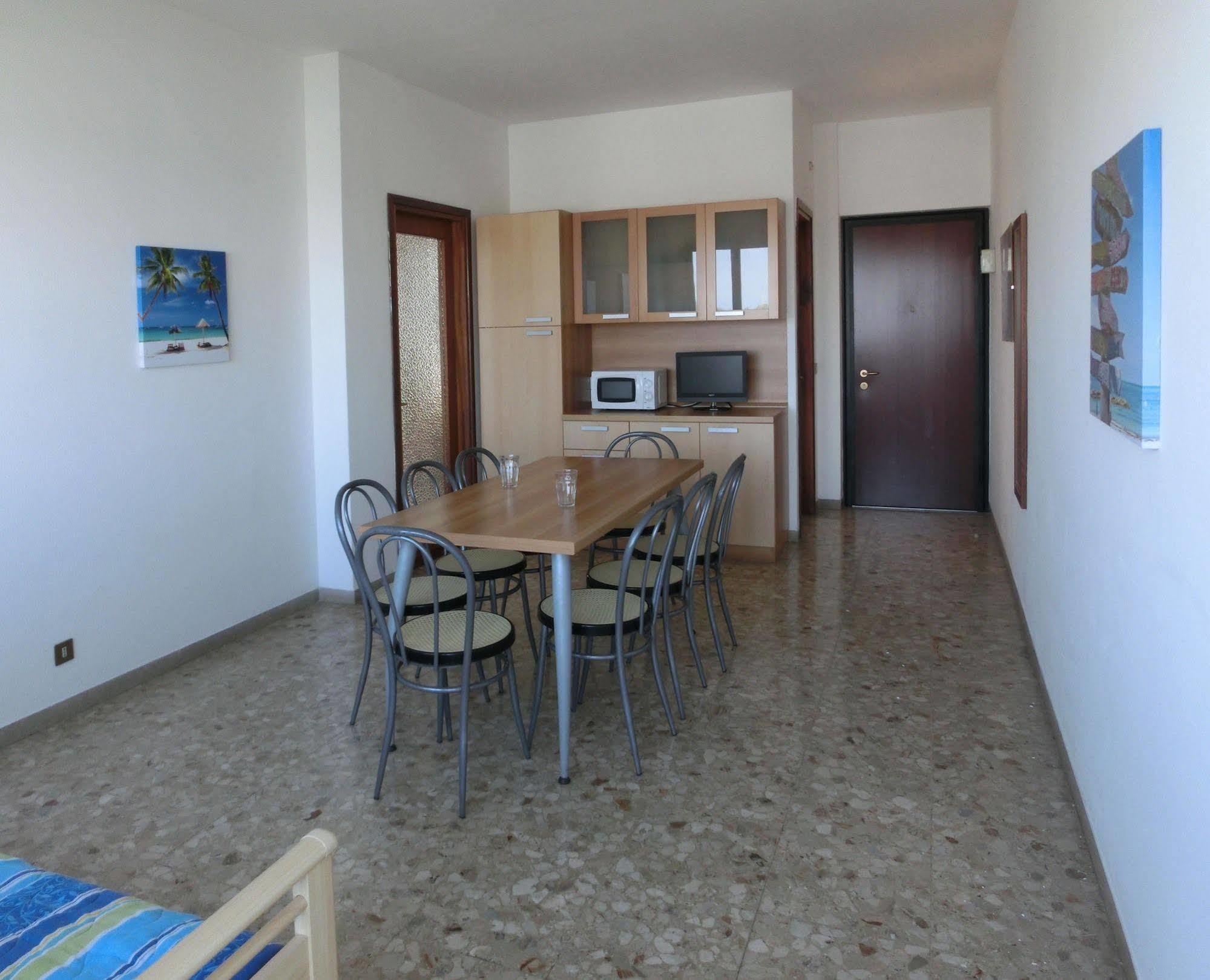 Levante Lignano Sabbiadoro Exteriör bild