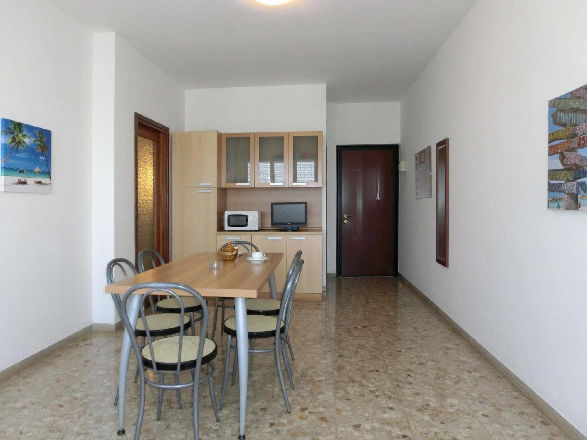 Levante Lignano Sabbiadoro Exteriör bild