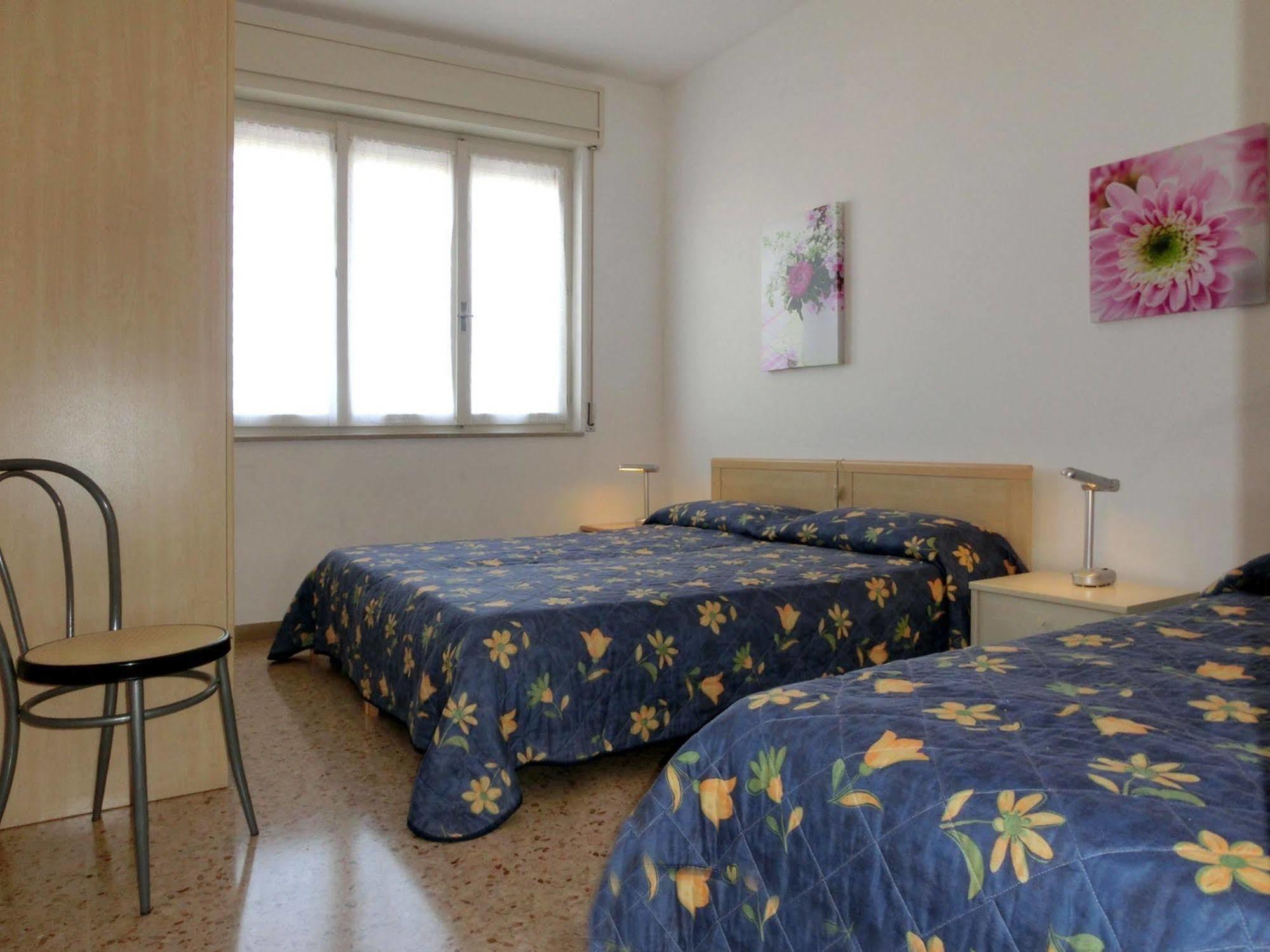 Levante Lignano Sabbiadoro Exteriör bild